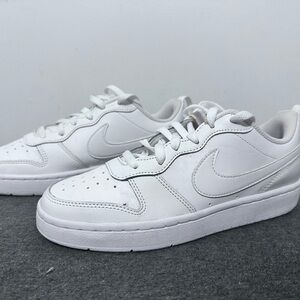 Nike low court borough white